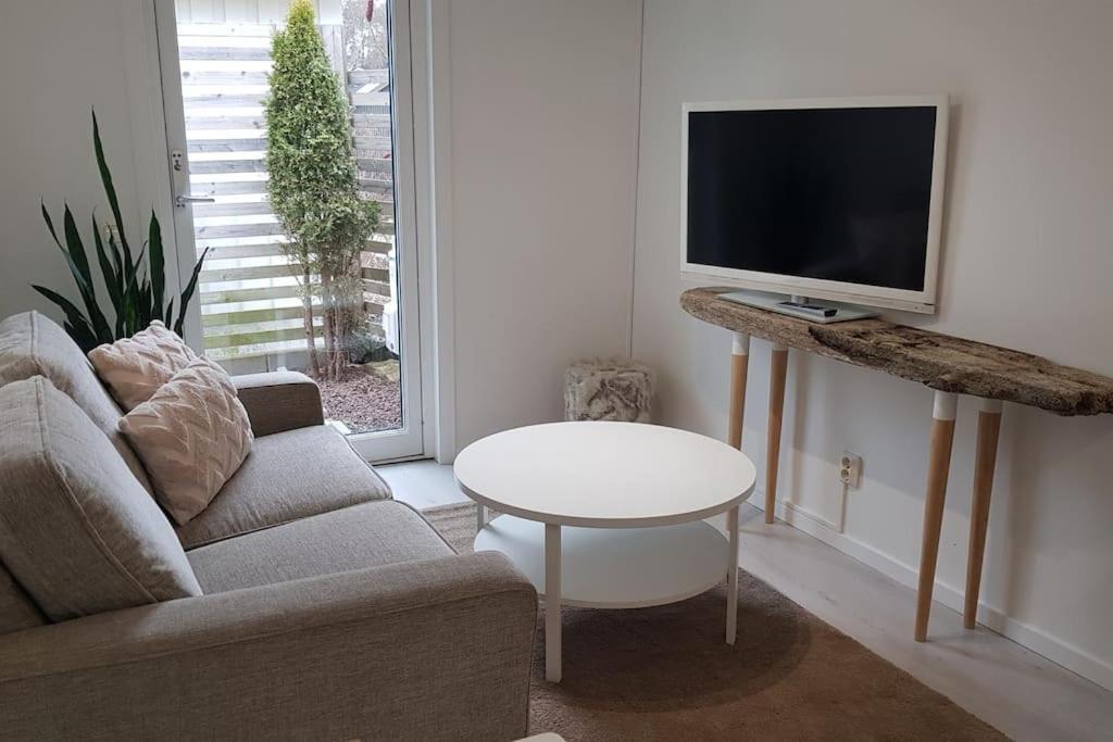 Lgh Lillemor, Naera Havet, Staden Och Naturen Stromstad Luaran gambar